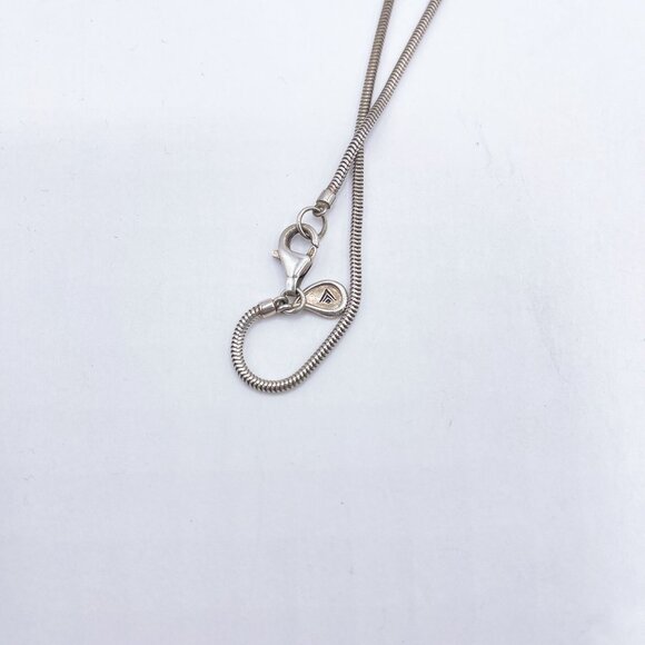 Silpada 925 Sterling Silver Tubular Horseshoe Pendent on Long Snake Chain Neckla - Picture 5 of 12